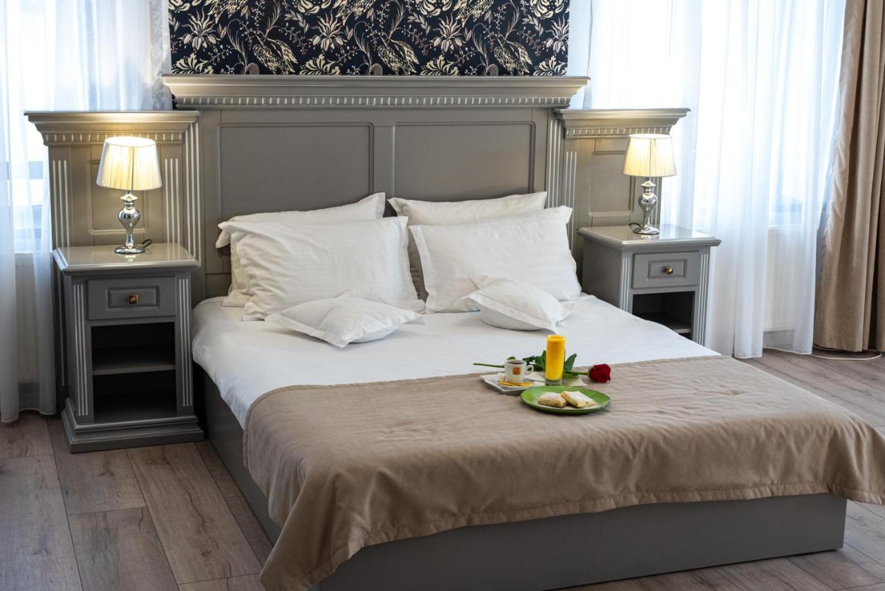 Carul Din Stele Hotell Coţofenii din Faţă Exteriör bild