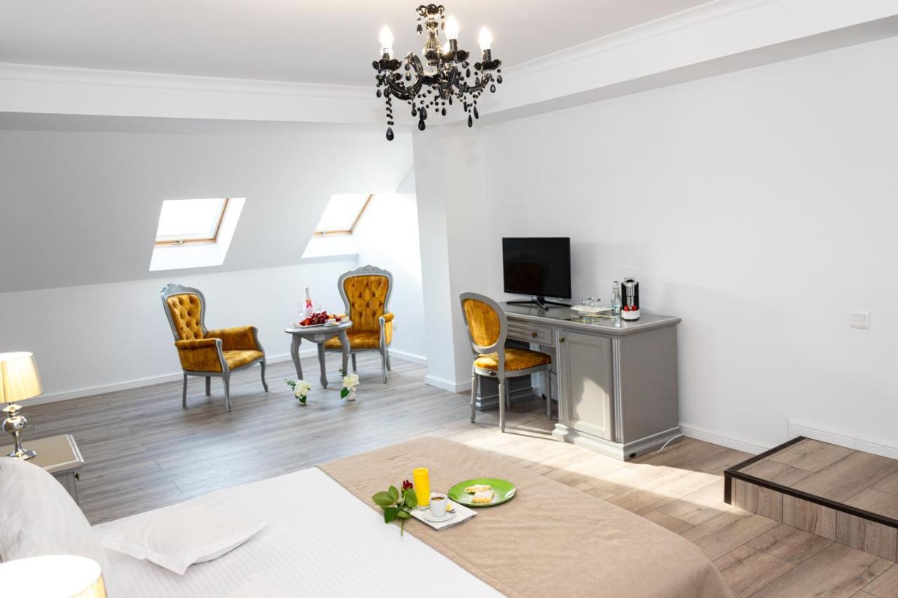 Carul Din Stele Hotell Coţofenii din Faţă Exteriör bild